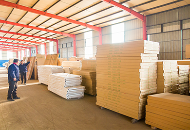 生產(chǎn)車(chē)間